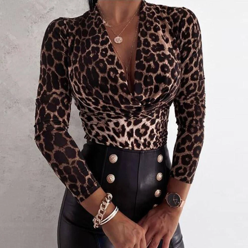 Regular Print Star V-Neck Long Sleeve Women's Blouse 2 Regular Print Star V-Neck Long Sleeve Women's Blouse - Image 2