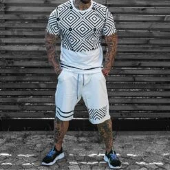 Casual Geometric Print T-Shirt Summer Men's Outfit